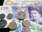 pound-414418_640